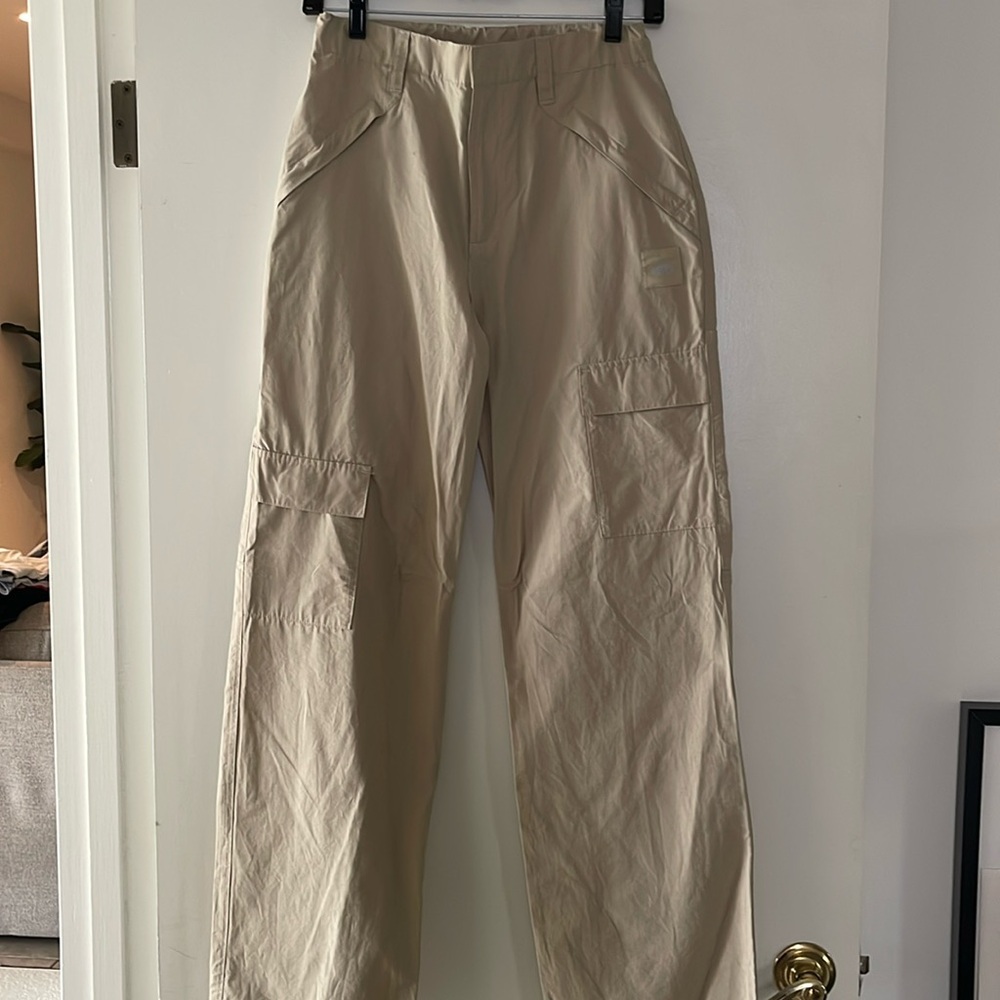 Alo yoga cargo pants